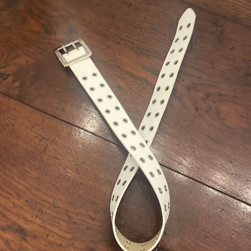 Tilly’s white belt with silver loops